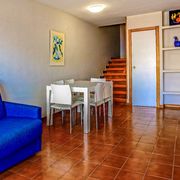 Apartamento puerto deportivo salón comedor